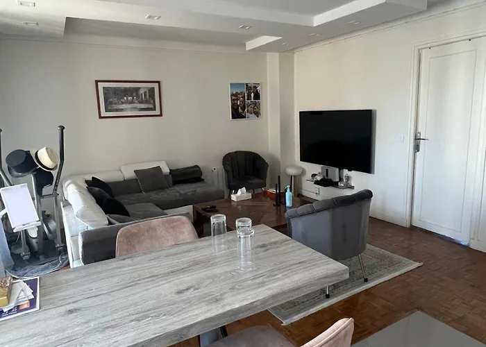 65m Apartment *